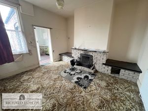 Dining Room- click for photo gallery